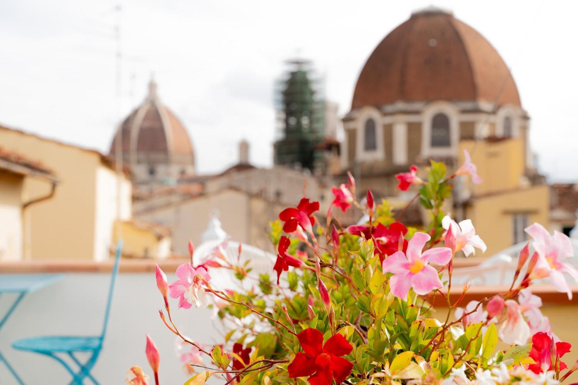 The Florence Dream Terrace - Elena Grey Rum bild